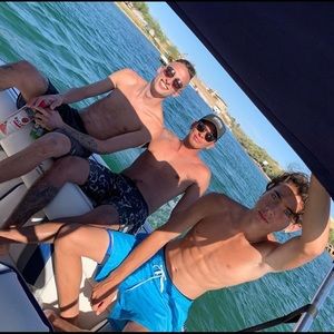 Meet your Posher, Kenny